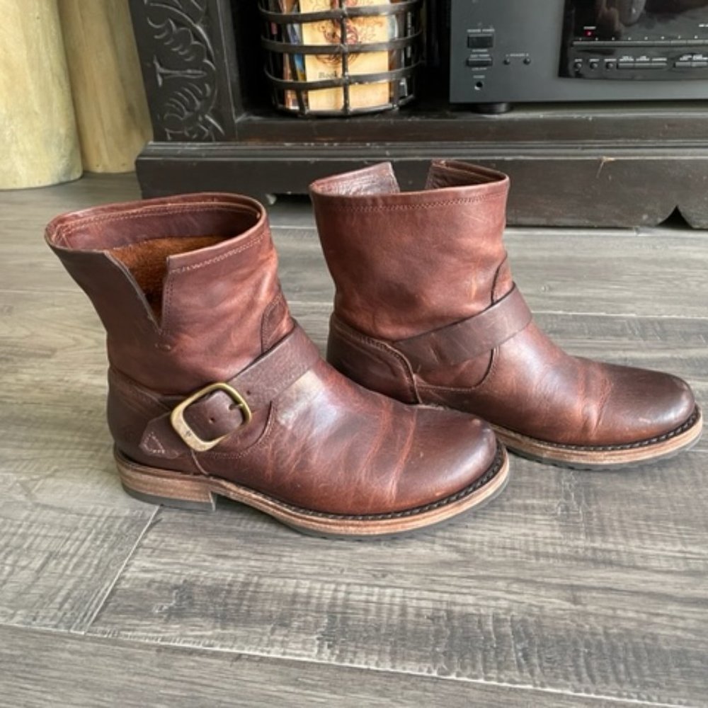 brand new FRYE Veronica Bootie